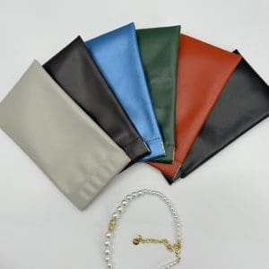 PU Leather Pouch Squeeze Top Leather Glasses Pouch Spring Storage Custom Wholesale For Business Events Promotion-Softpouch (3)